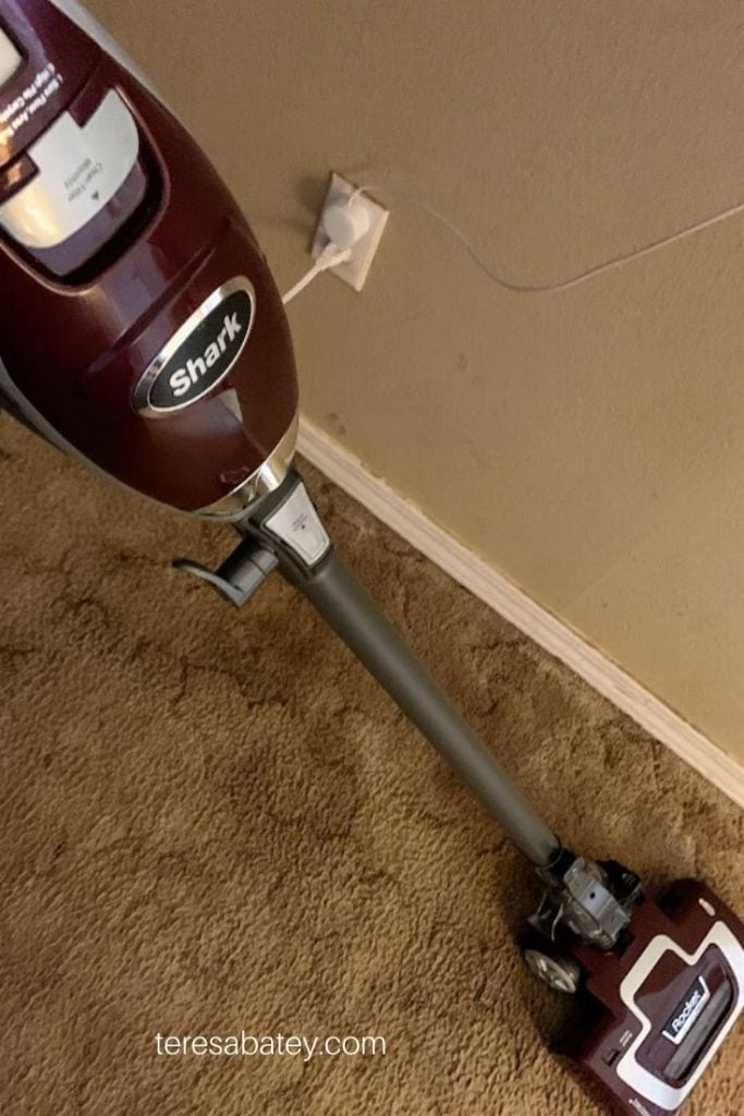 Review The Shark Rocket Deluxe Pro 2
