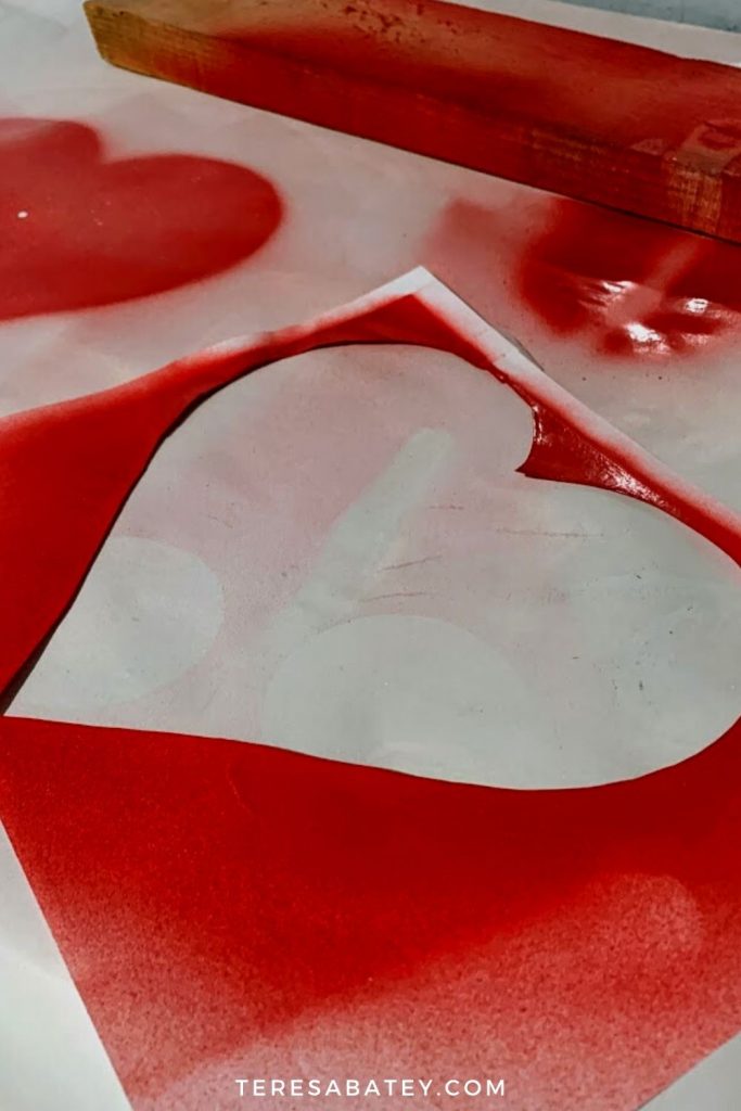 DIY Valentines Day Splatter Screen Door Hanger