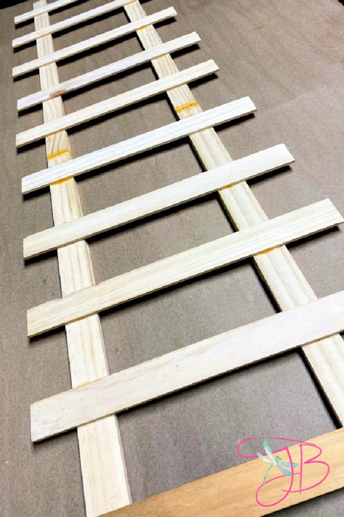 Dollar-Tree-DIY-Christmas-Elf-Ladder-2