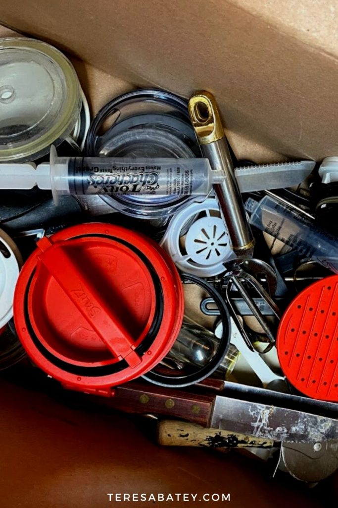 DIY Dollar Tree Kitchen Utensil Drawer Organization