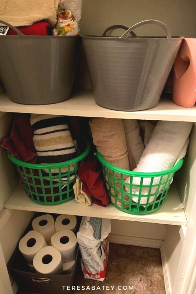 DIY Dollar Tree Linen Closet Organization