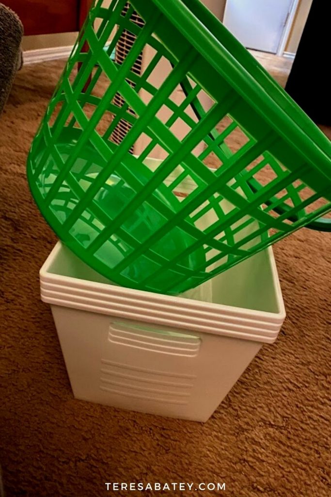 DIY Dollar Tree Linen Closet Organization