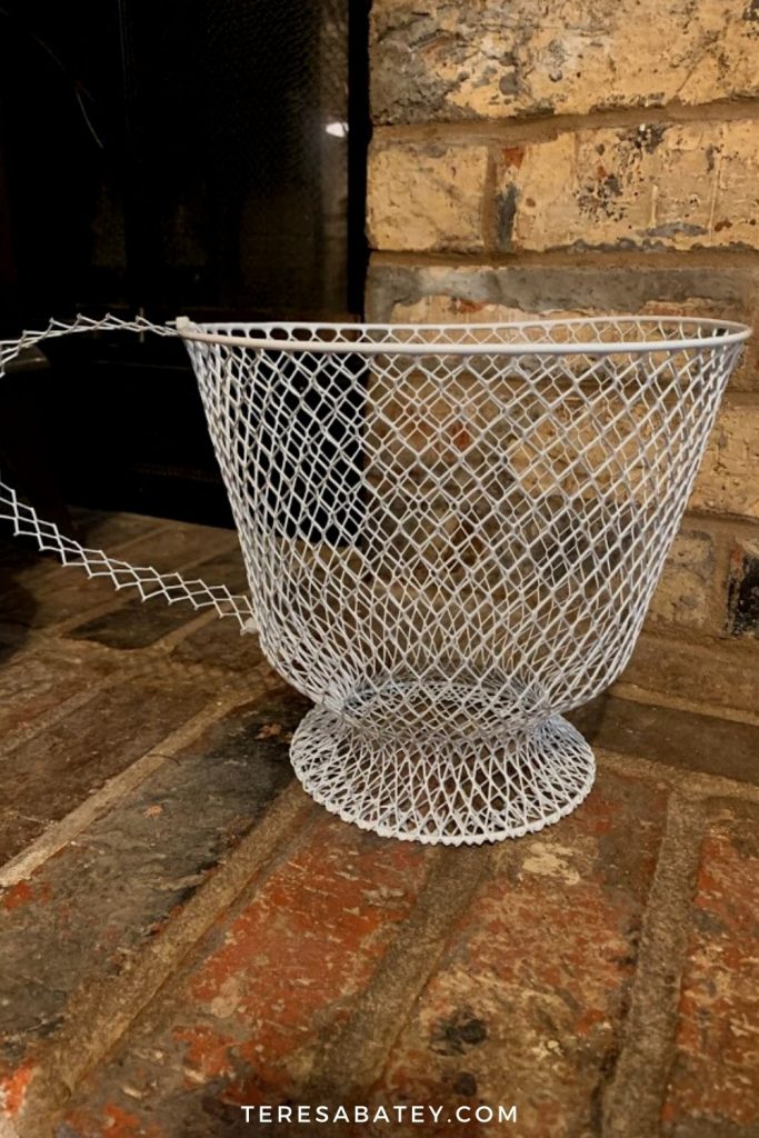 Dollar Tree DIY Wire Wastebasket Coffee Mug