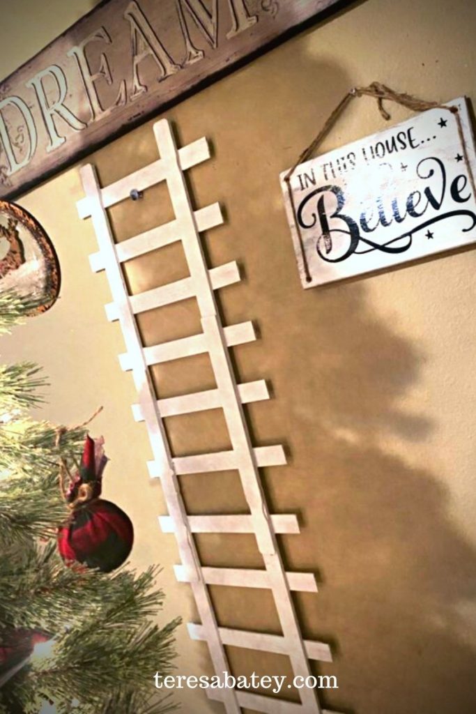 Cute and Simple Christmas Living Room Tree and Decor