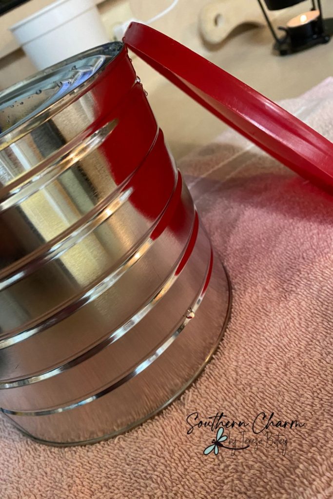 DIY Coffee Can Bird Feeder