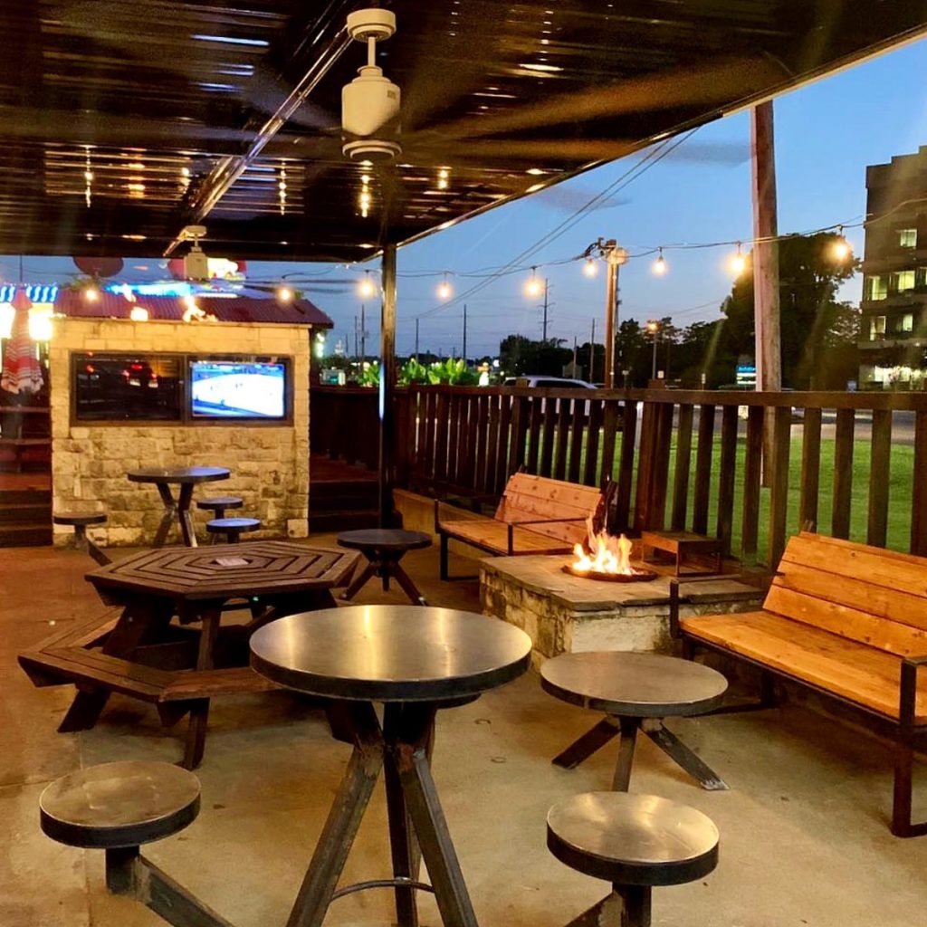best tyler sports bars -where's rufus sports bar